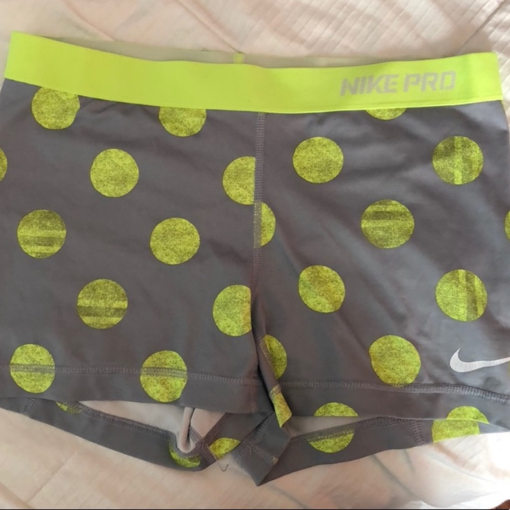 NIKE PRO SPANDEX!!